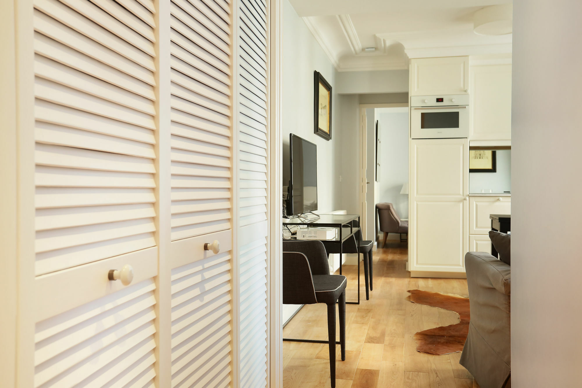 Prestige Tour Eiffel Apartment *